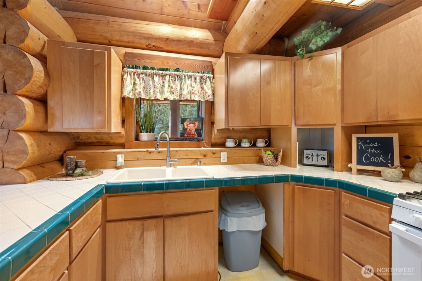 1422 Grauel Ramapo Road , Port Angeles, WA 98363