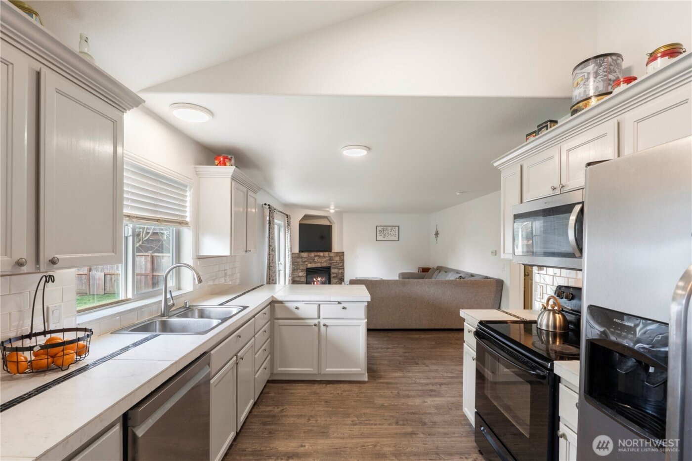 16541 Rainier View Drive SE, Yelm, WA 98597