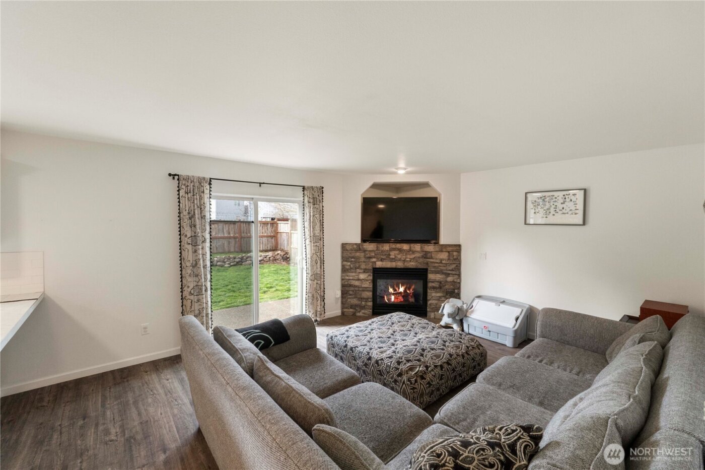 16541 Rainier View Drive SE, Yelm, WA 98597