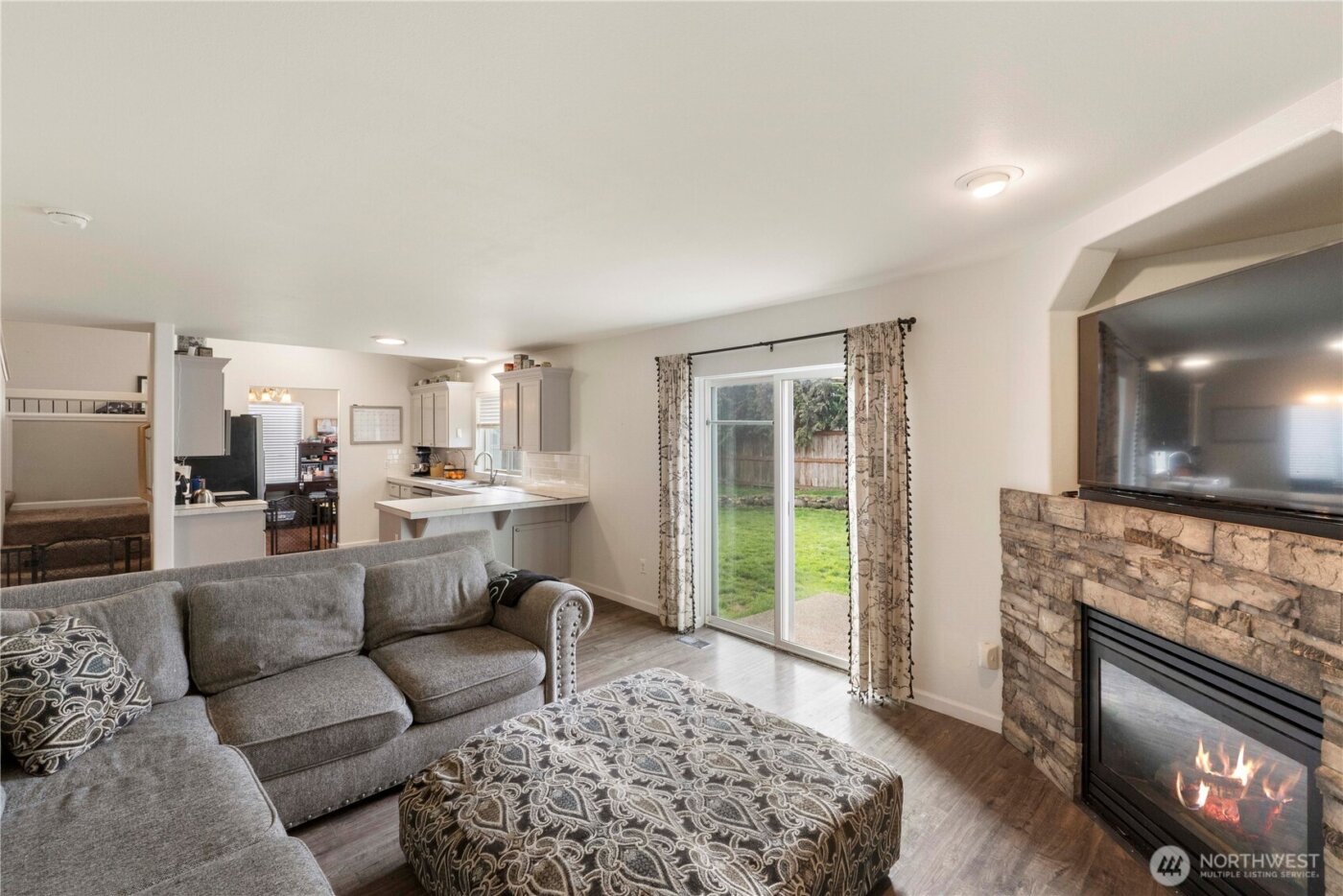 16541 Rainier View Drive SE, Yelm, WA 98597