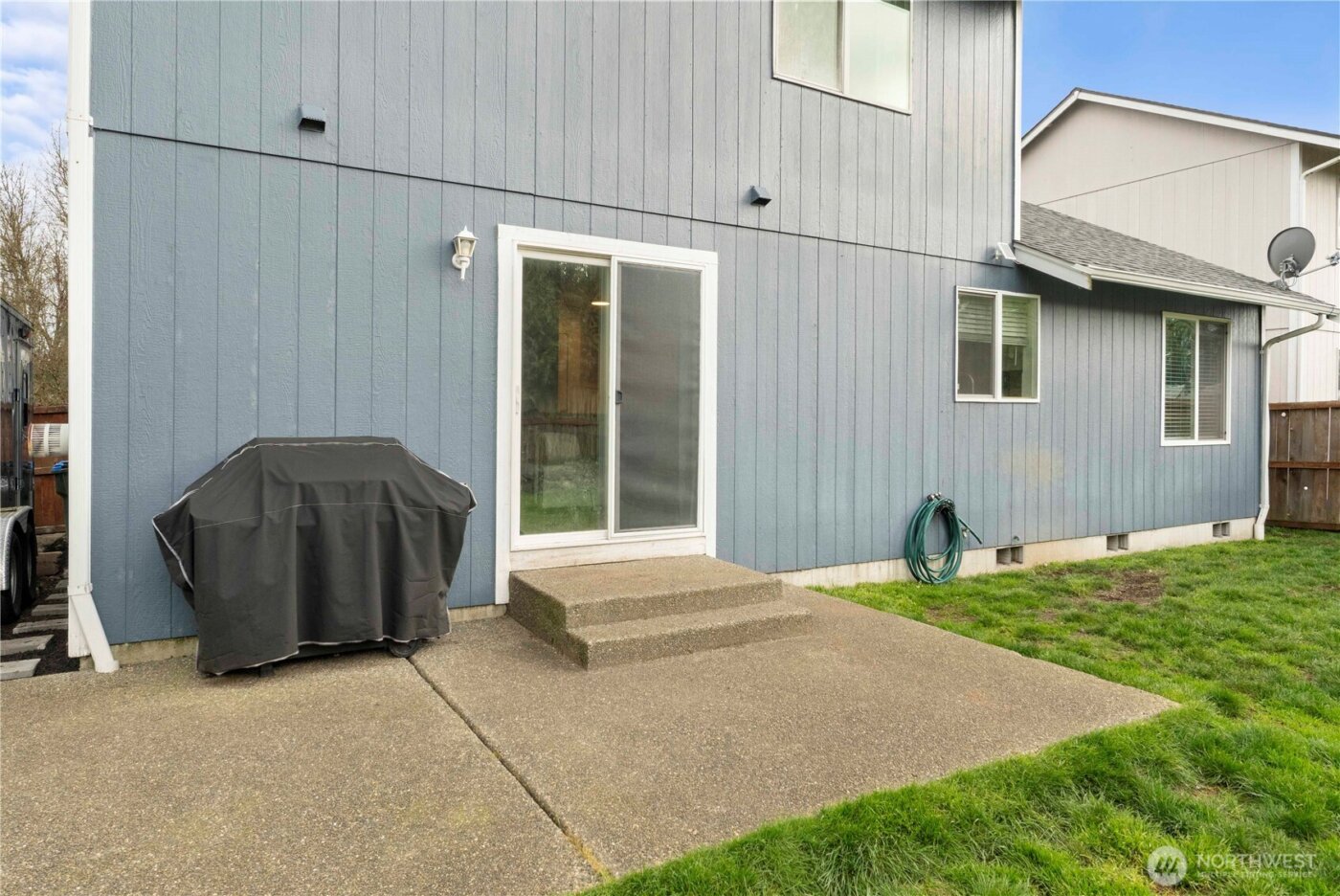 16541 Rainier View Drive SE, Yelm, WA 98597