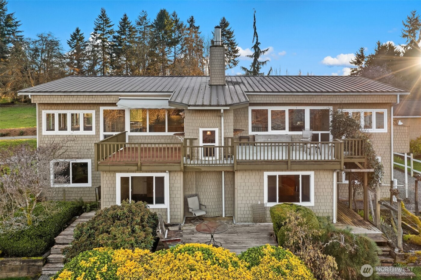 9722 SW Windmill Street , Vashon, WA 98070