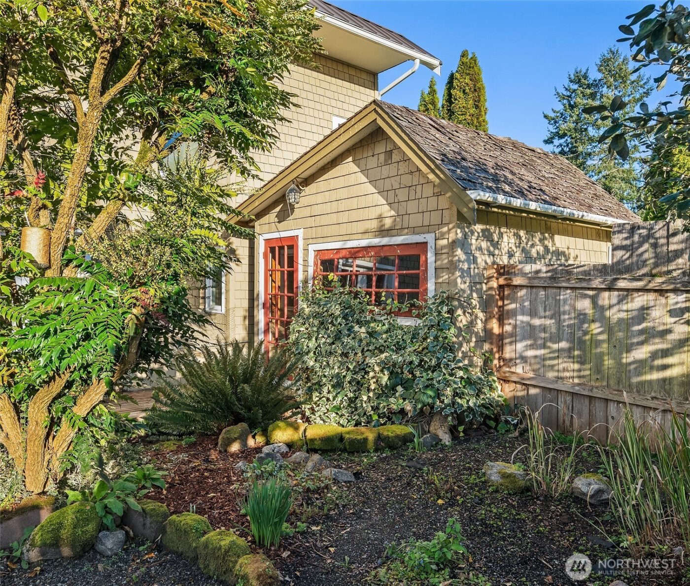 9722 SW Windmill Street , Vashon, WA 98070