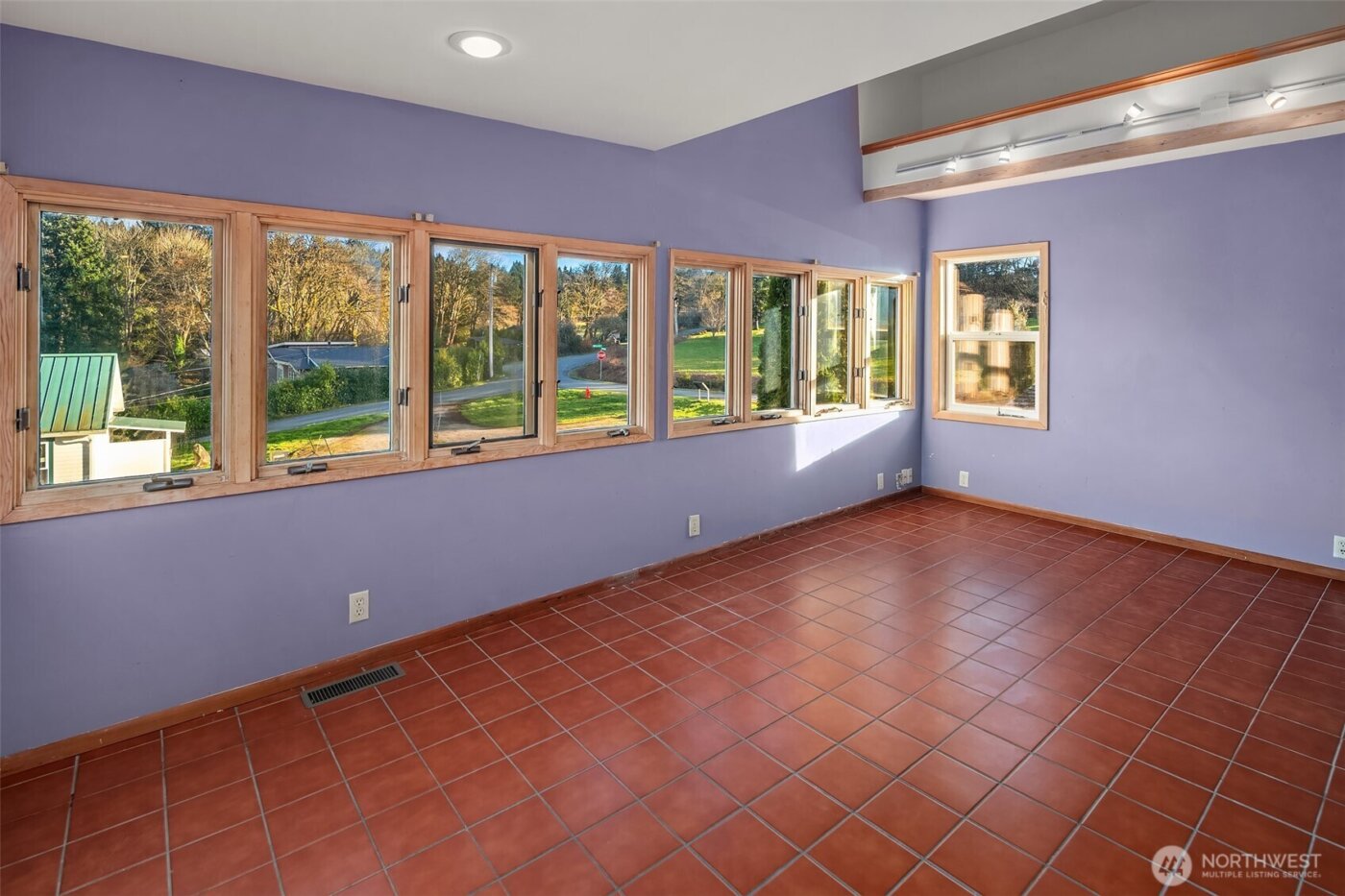 9722 SW Windmill Street , Vashon, WA 98070