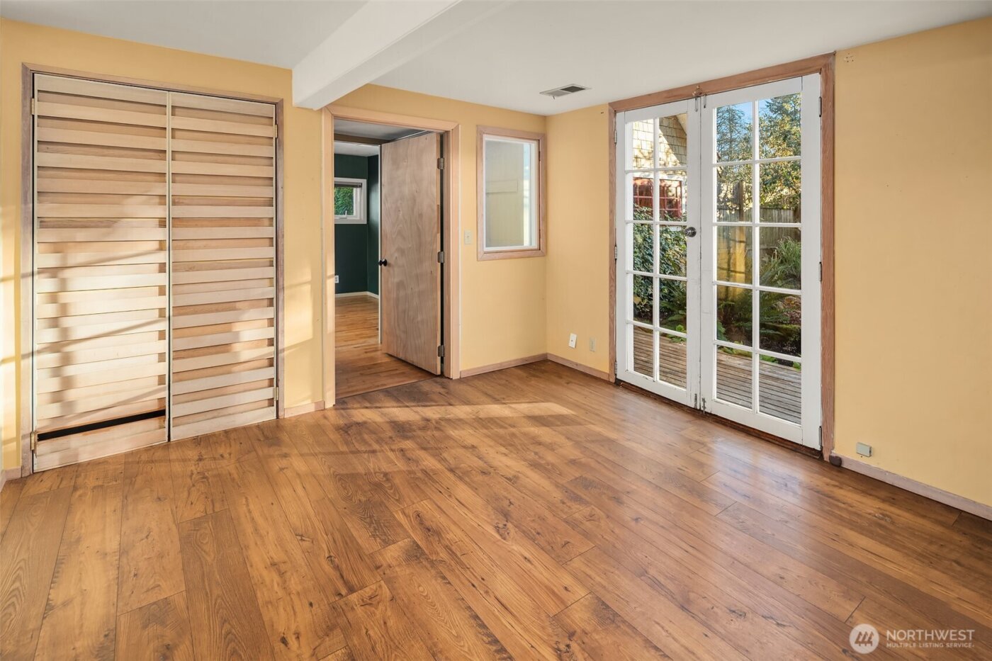 9722 SW Windmill Street , Vashon, WA 98070