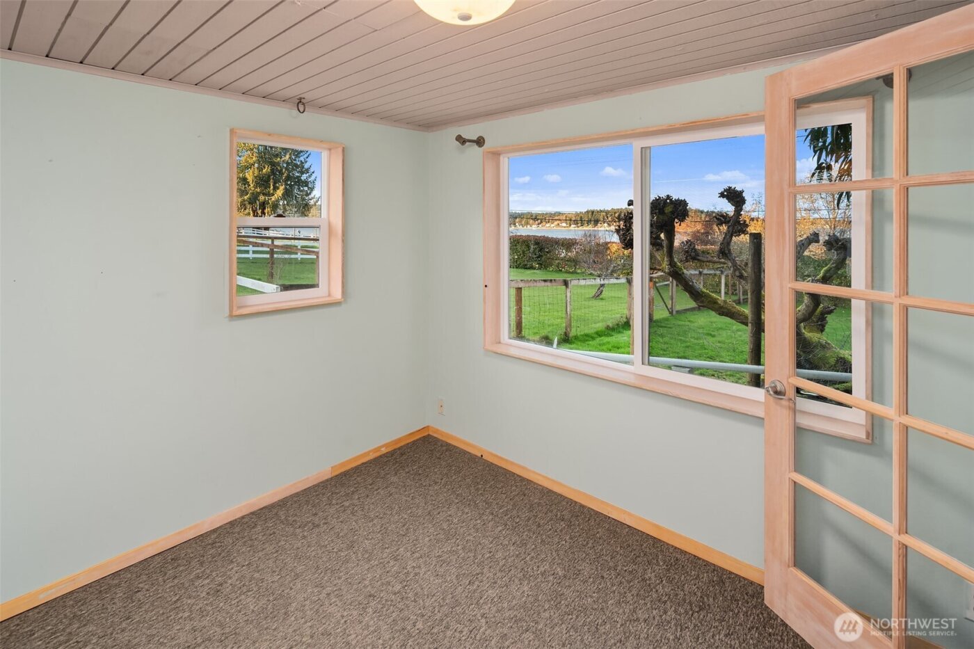 9722 SW Windmill Street , Vashon, WA 98070