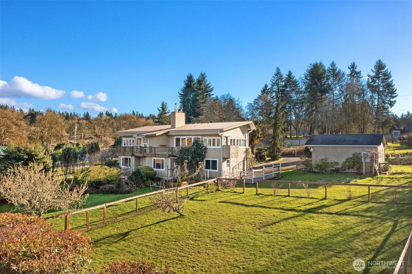 9722 SW Windmill Street , Vashon, WA 98070