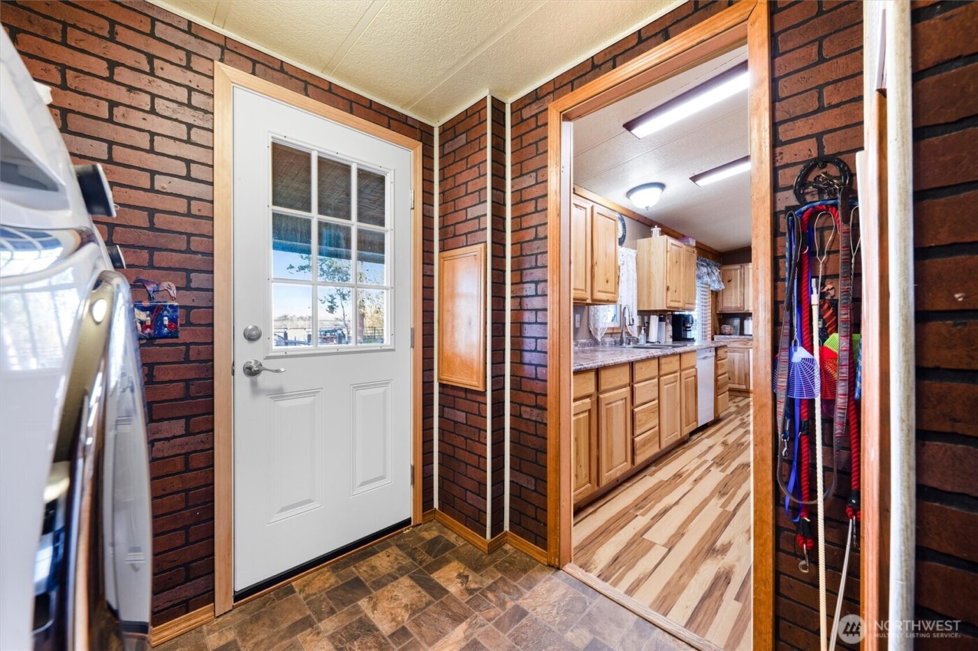 4372 Road 20 NE, Soap Lake, WA 98851