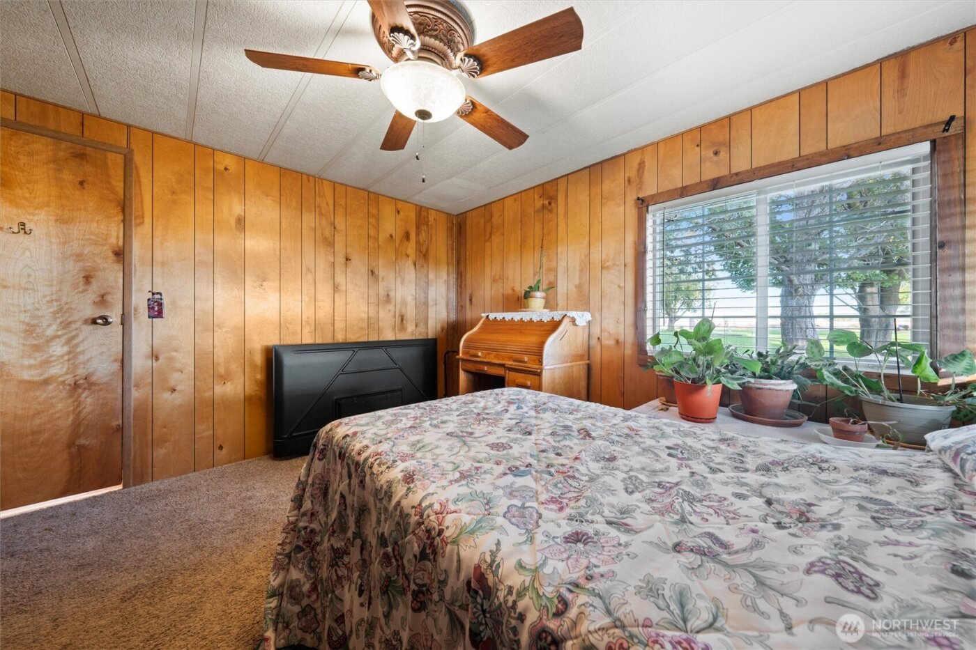 4372 Road 20 NE, Soap Lake, WA 98851