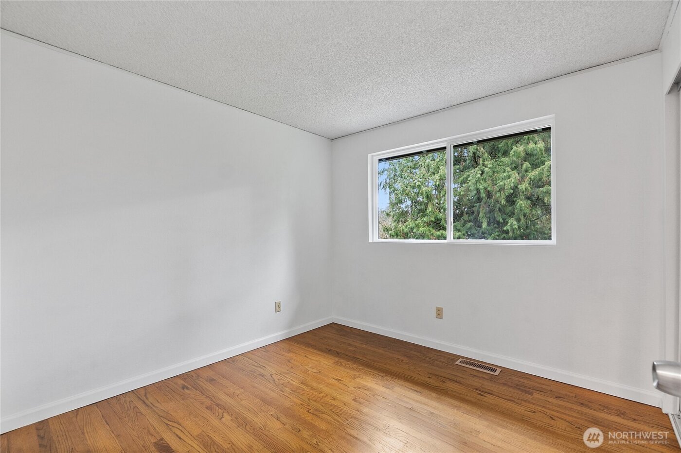 13433 1st Avenue W, Everett, WA 98208