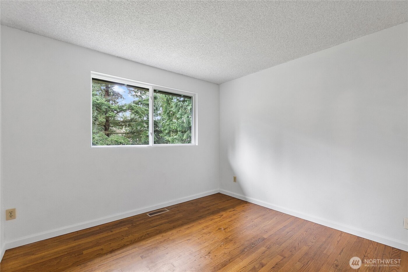 13433 1st Avenue W, Everett, WA 98208