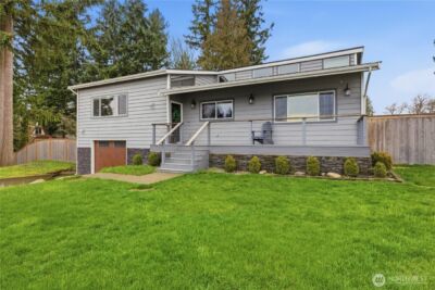 21015 30th Street Ct E, Lake Tapps, WA 98391