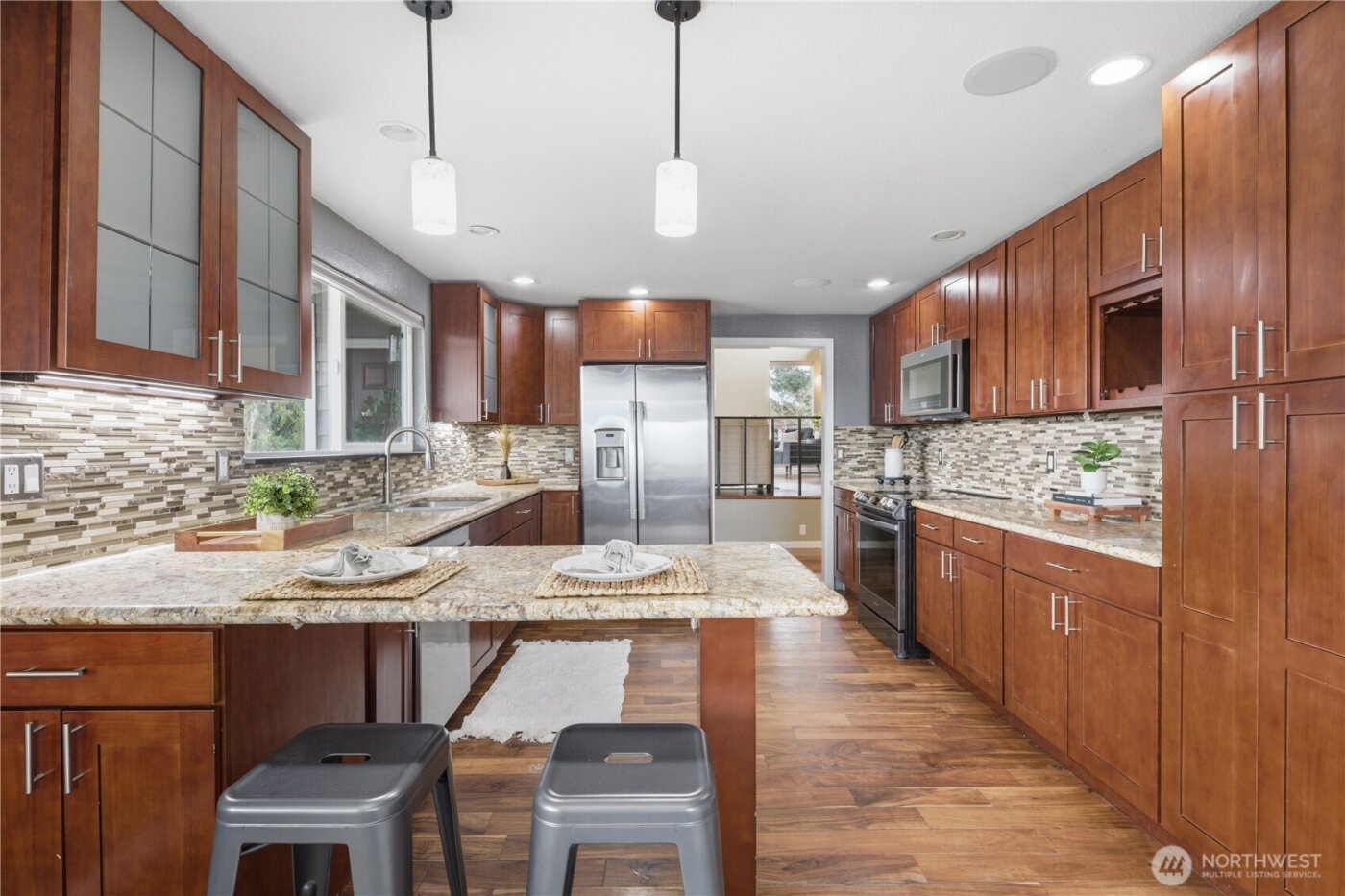 21015 30th Street Ct E, Lake Tapps, WA 98391