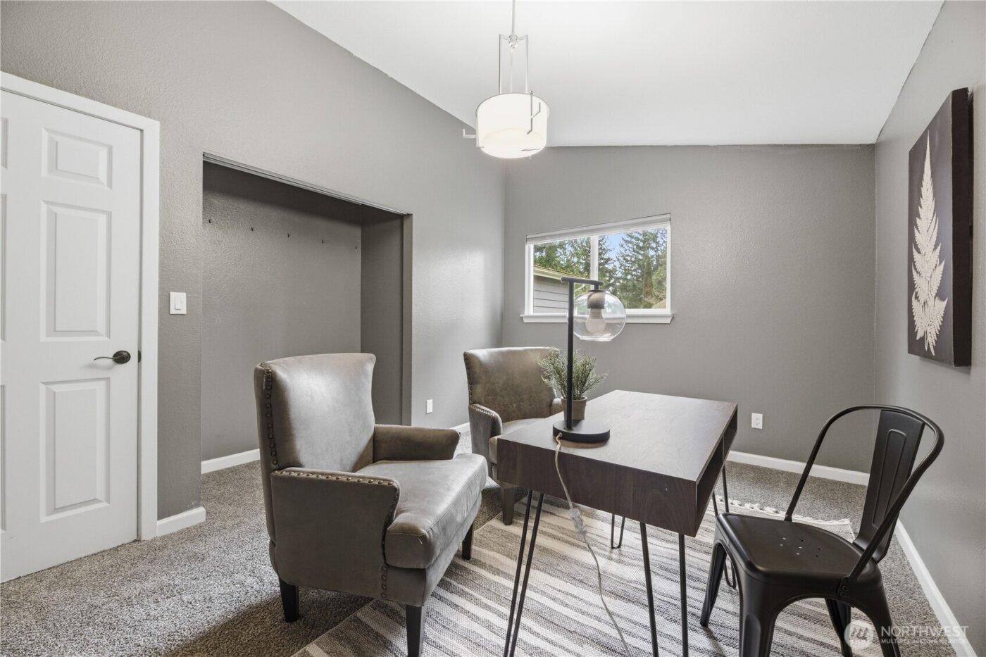 21015 30th Street Ct E, Lake Tapps, WA 98391