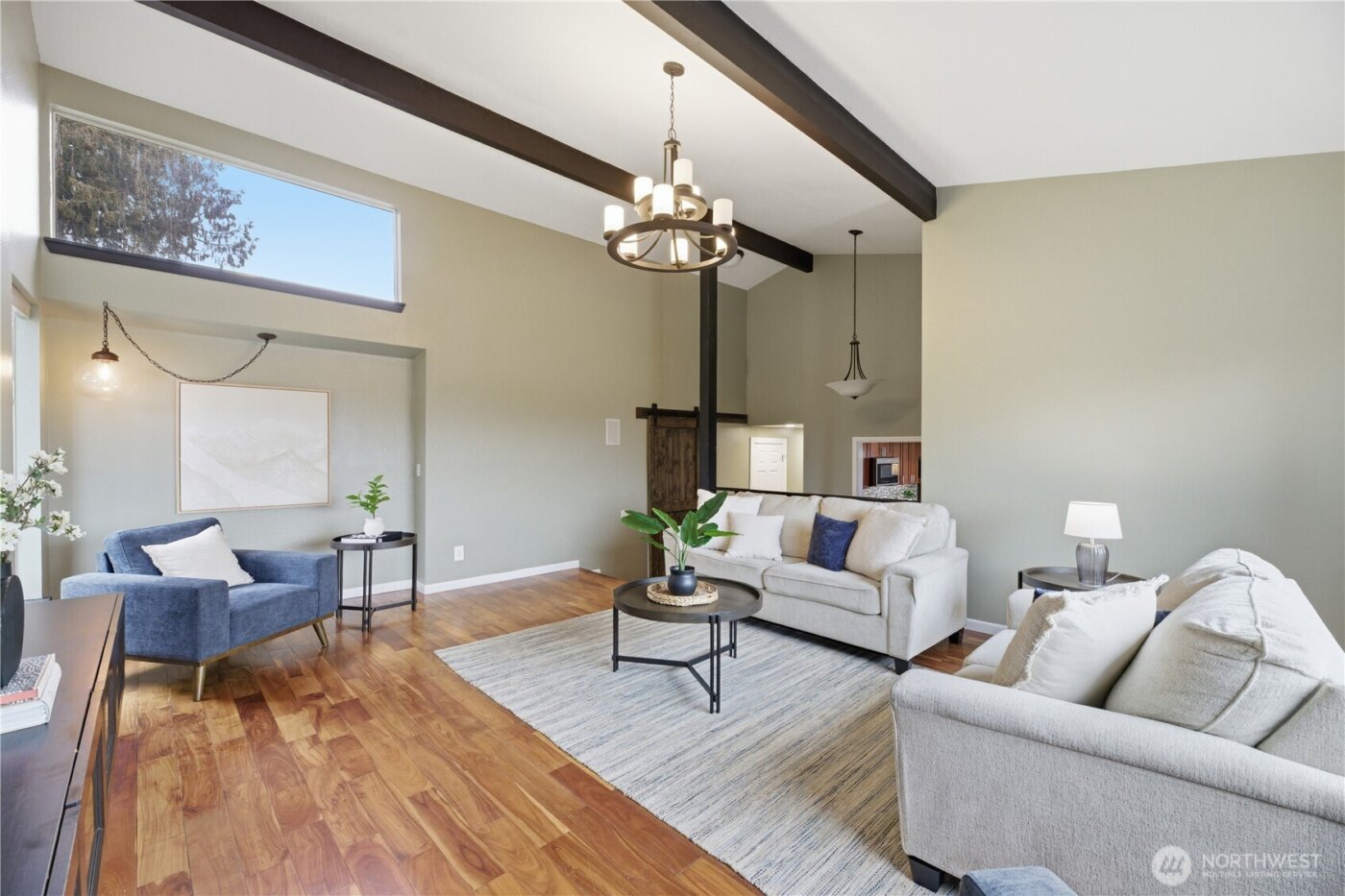 21015 30th Street Ct E, Lake Tapps, WA 98391