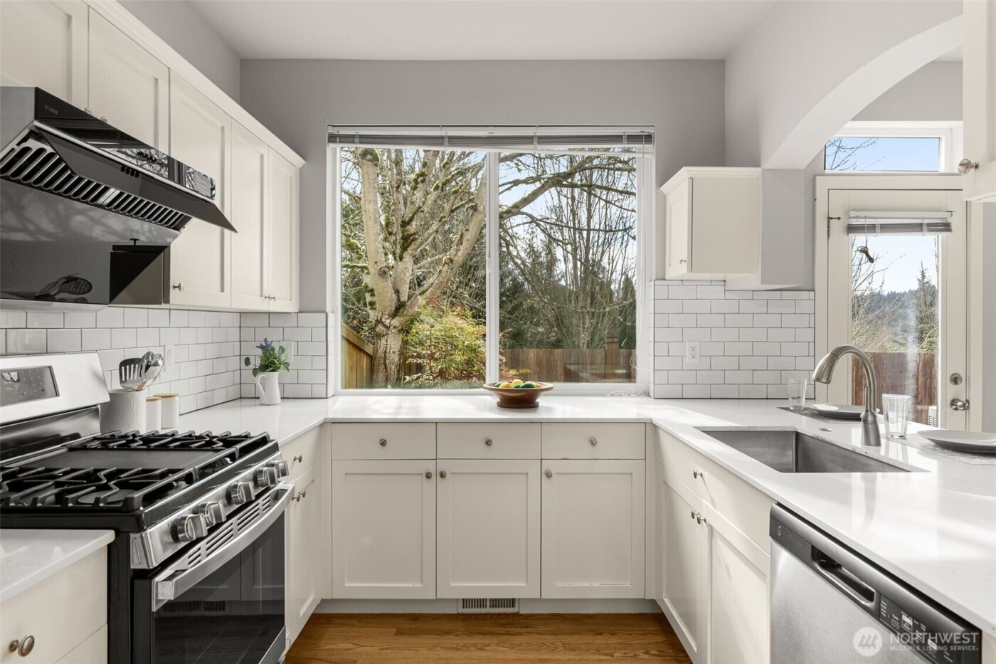 23909 SE 7th Lane , Sammamish, WA 98074