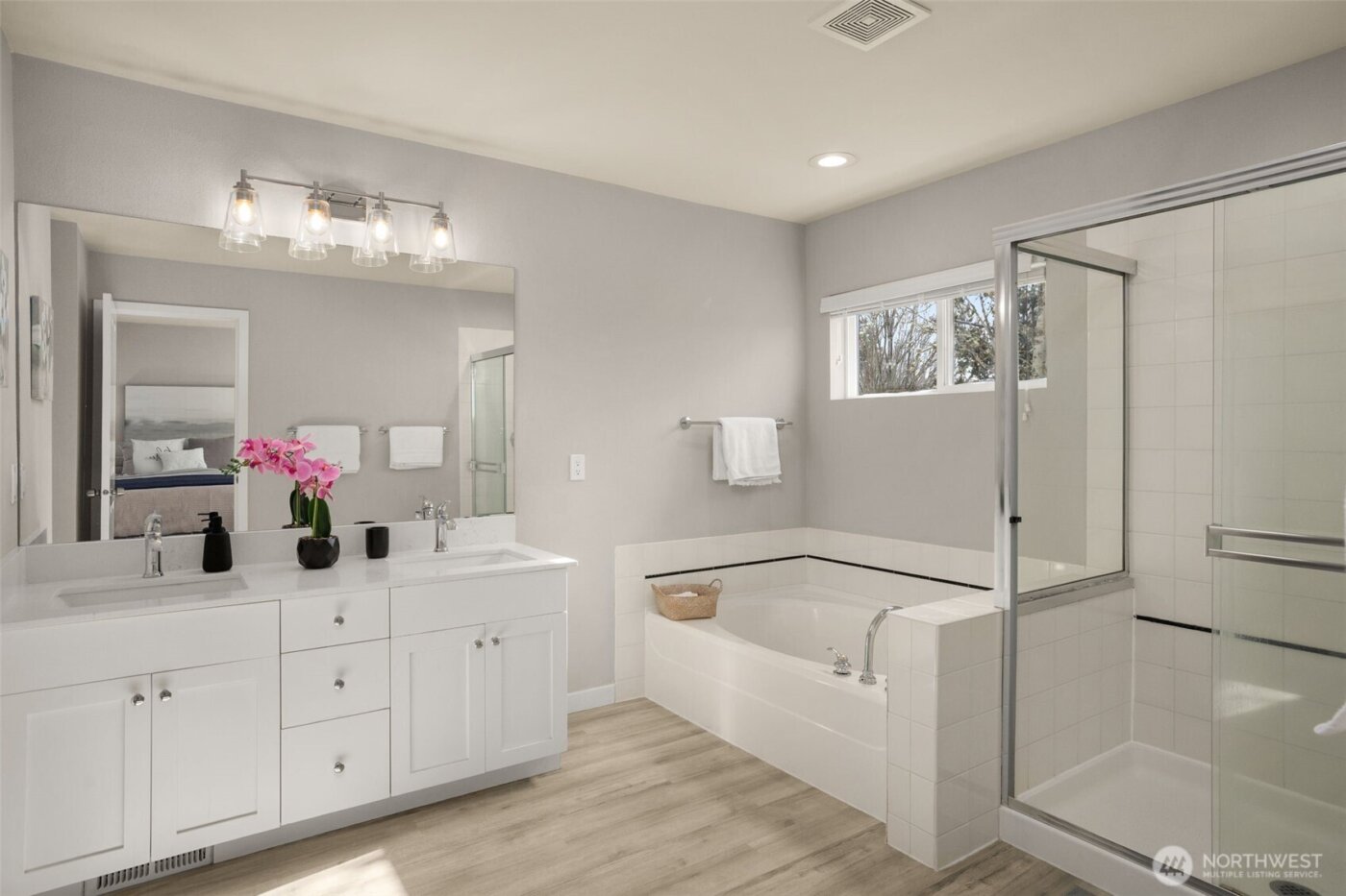 23909 SE 7th Lane , Sammamish, WA 98074