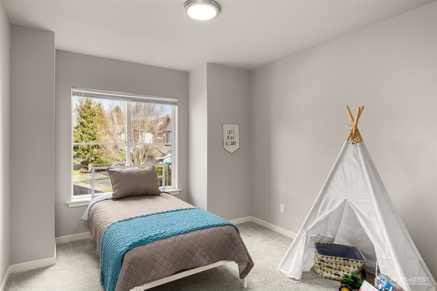 23909 SE 7th Lane , Sammamish, WA 98074