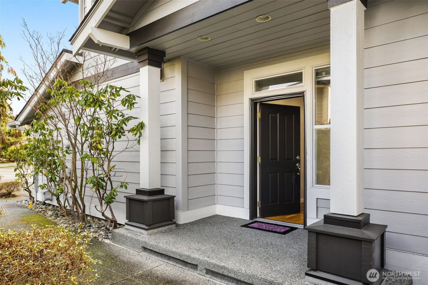 23909 SE 7th Lane , Sammamish, WA 98074