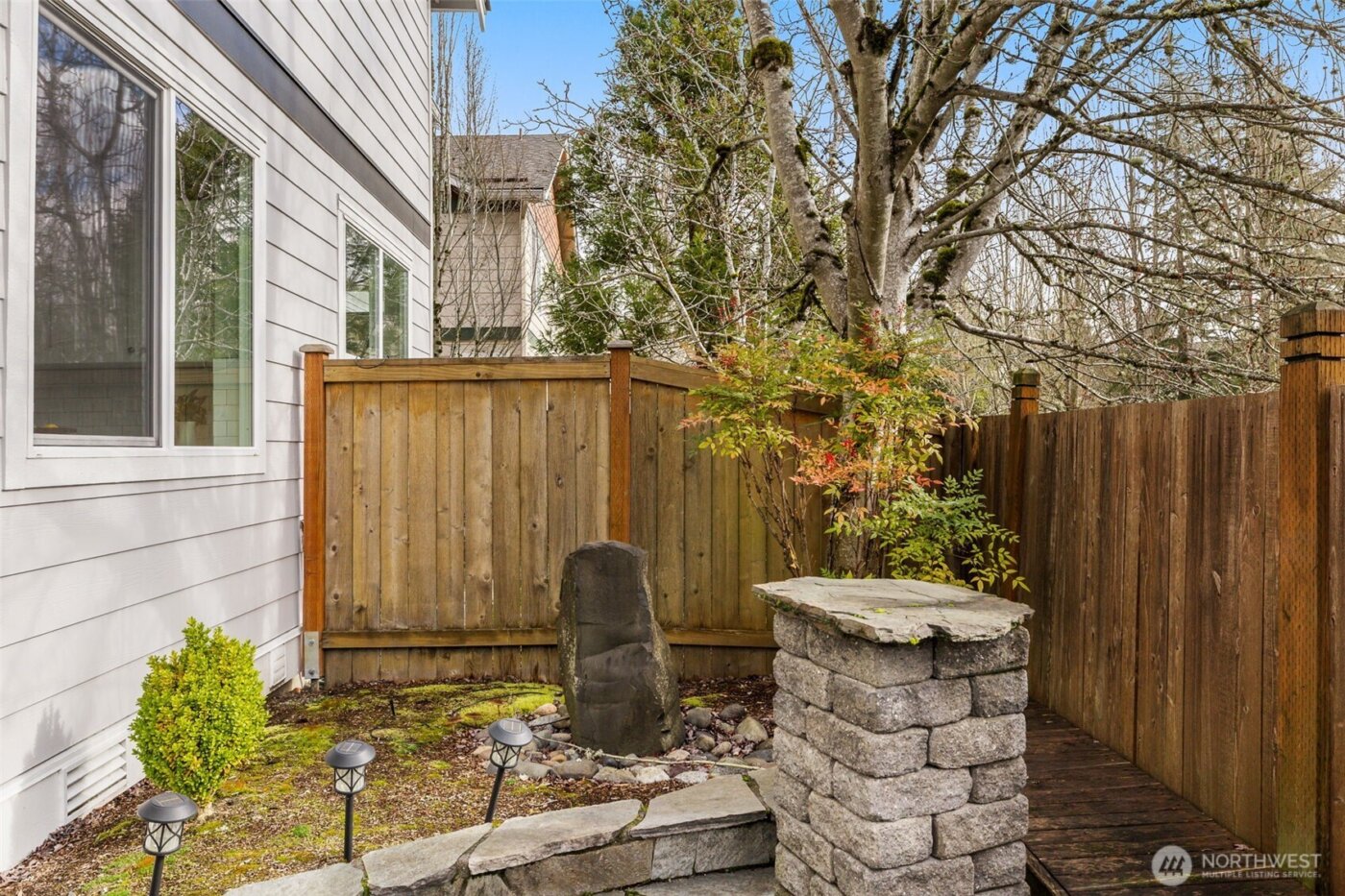 23909 SE 7th Lane , Sammamish, WA 98074