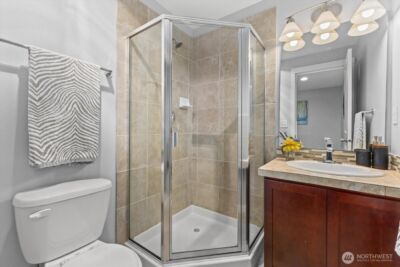 930 N 96th Street , Seattle, WA 98103 - Photo 18