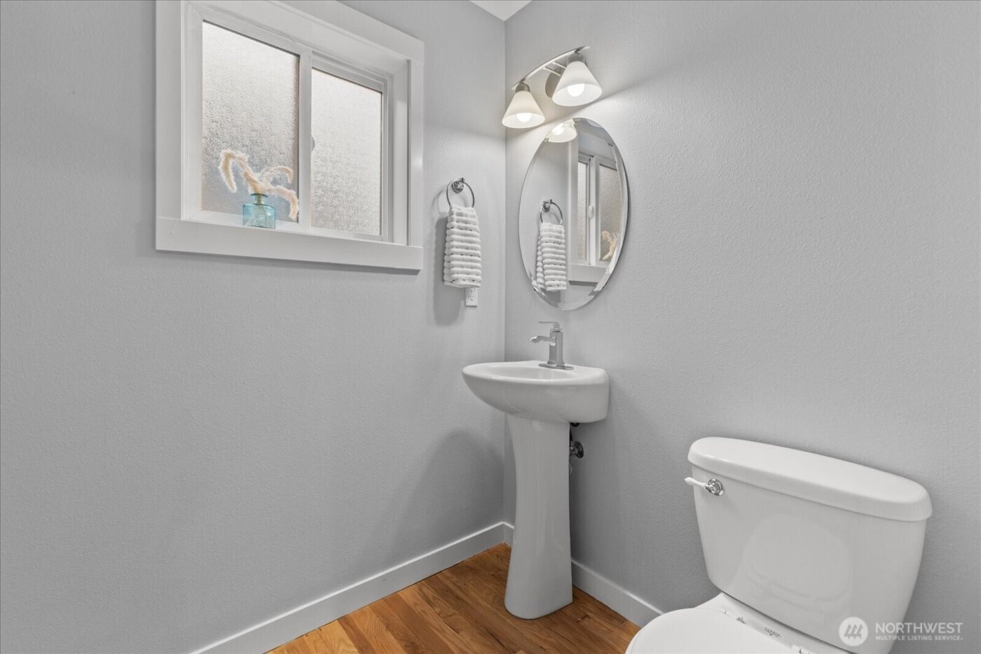 930 N 96th Street , Seattle, WA 98103