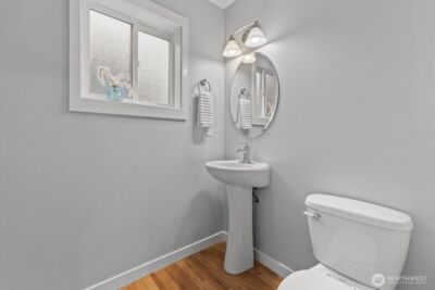 930 N 96th Street , Seattle, WA 98103 - Photo 19