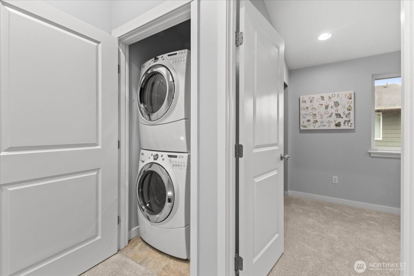 930 N 96th Street , Seattle, WA 98103