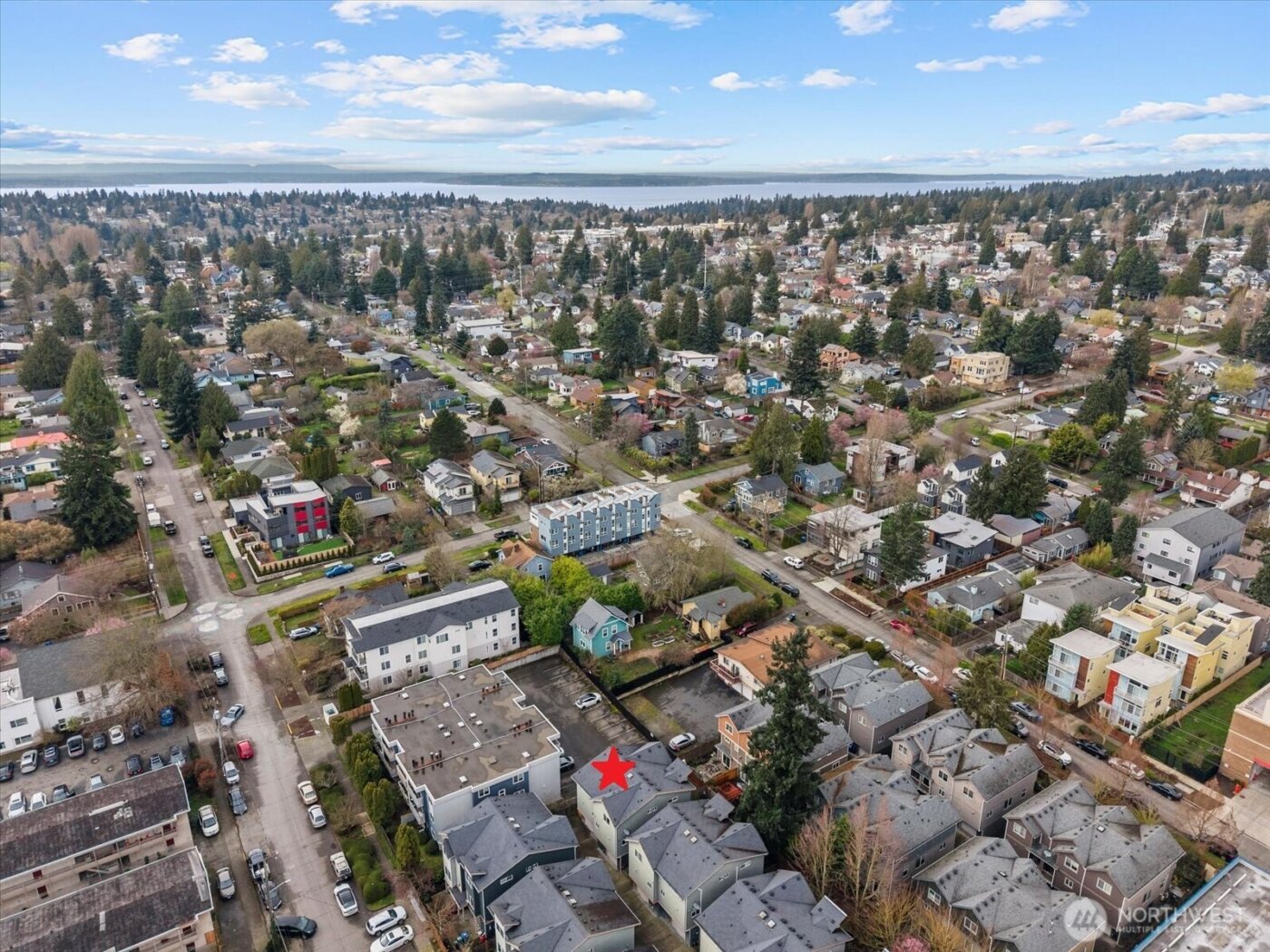 930 N 96th Street , Seattle, WA 98103