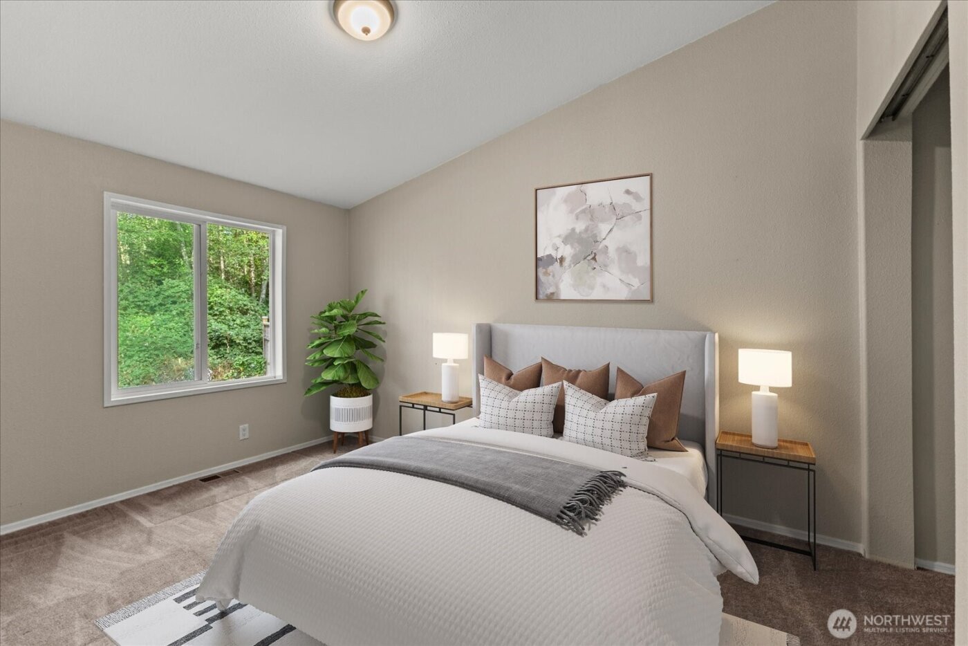 11652 State Route 525 , Clinton, WA 98236