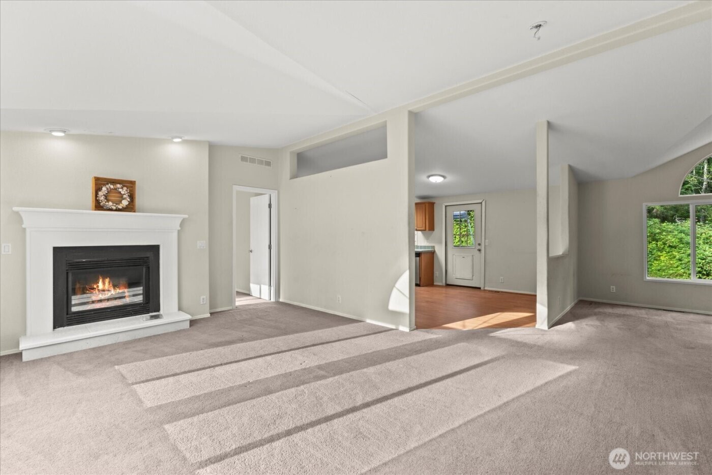 11652 State Route 525 , Clinton, WA 98236