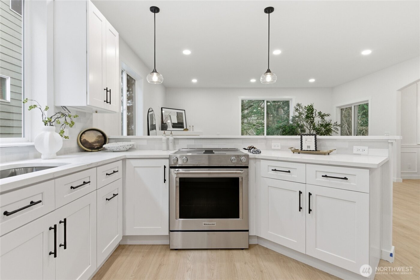 9202 18th Avenue W, Everett, WA 98204-1446