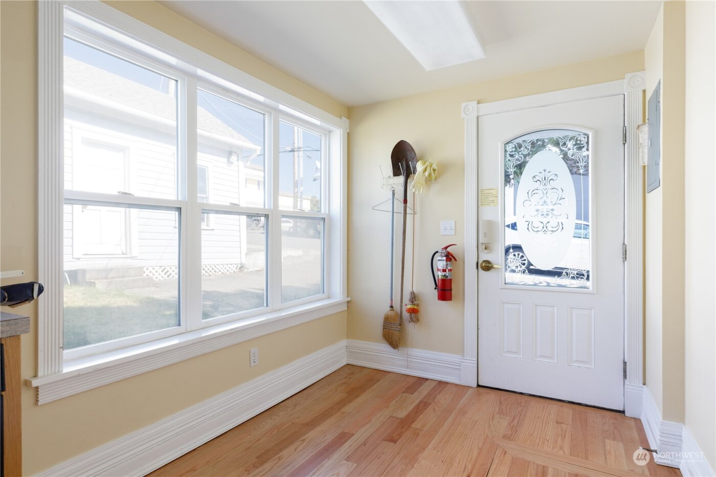 1199 SE Dock Street , Oak Harbor, WA 98277