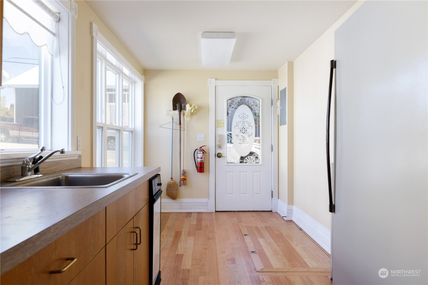 1199 SE Dock Street , Oak Harbor, WA 98277