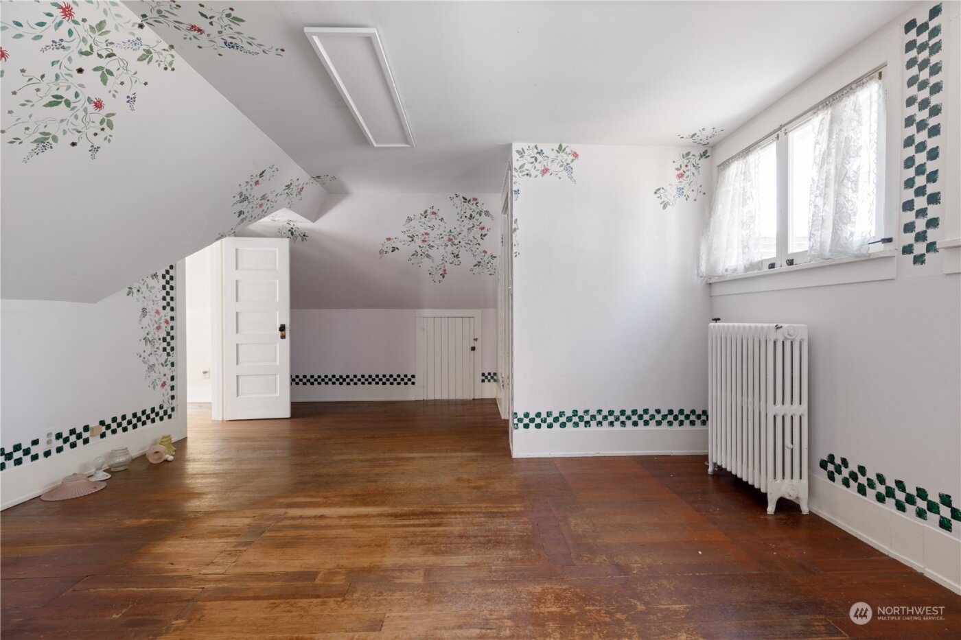 1199 SE Dock Street , Oak Harbor, WA 98277