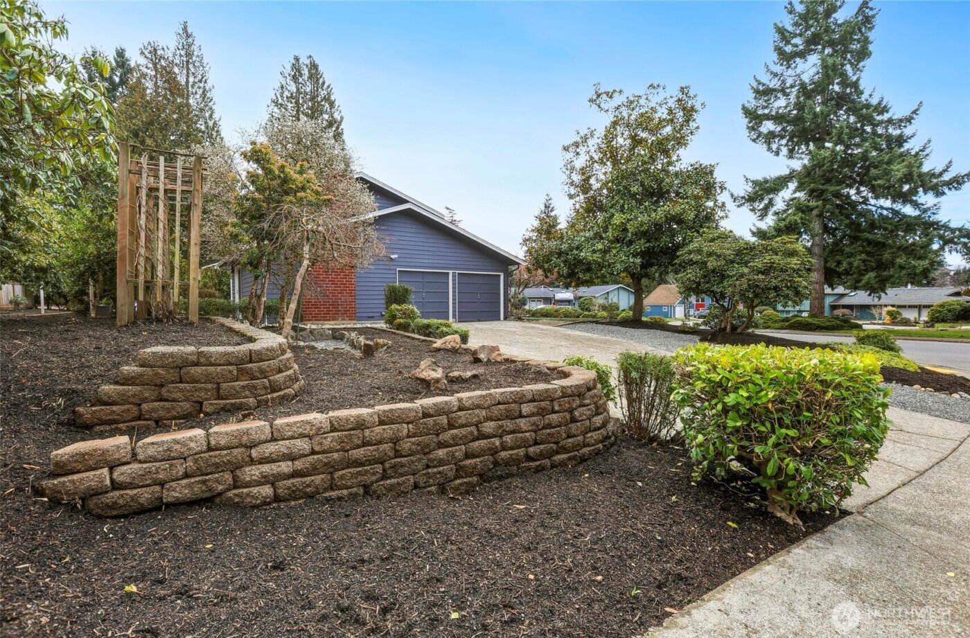 7006 125th Avenue SE, Newcastle, WA 98056