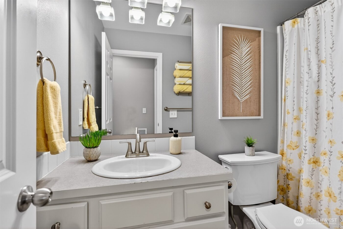 15060 NE 185th Street , Woodinville, WA 98072