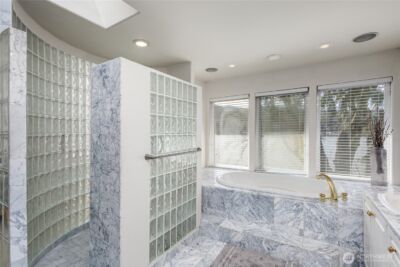 17714 Kingfisher Cove Lane , Mount Vernon, WA 98274 - Photo 28