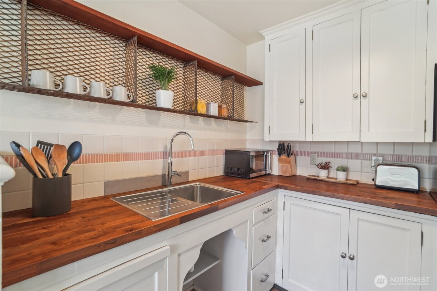 519 W Roy Street #309, Seattle, WA 98119