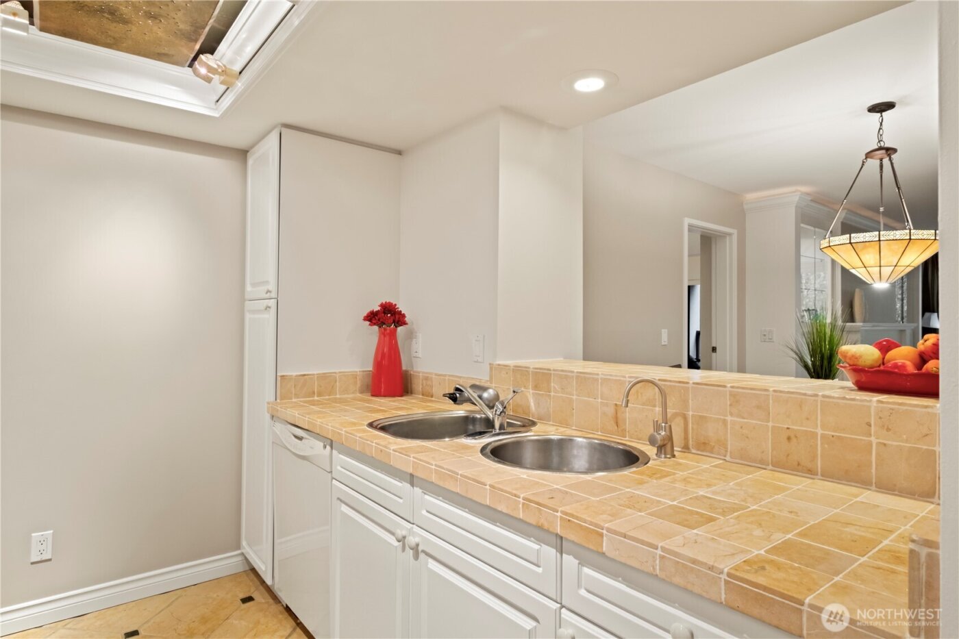 15512 Country Club Drive #B14, Mill Creek, WA 98012