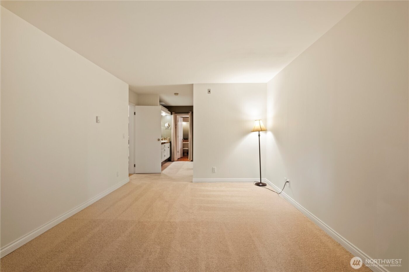 15512 Country Club Drive #B14, Mill Creek, WA 98012