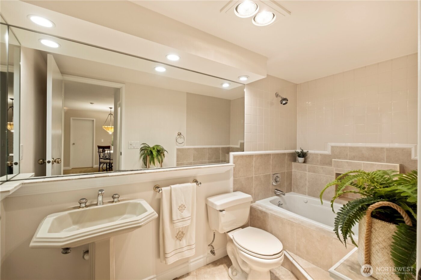 15512 Country Club Drive #B14, Mill Creek, WA 98012