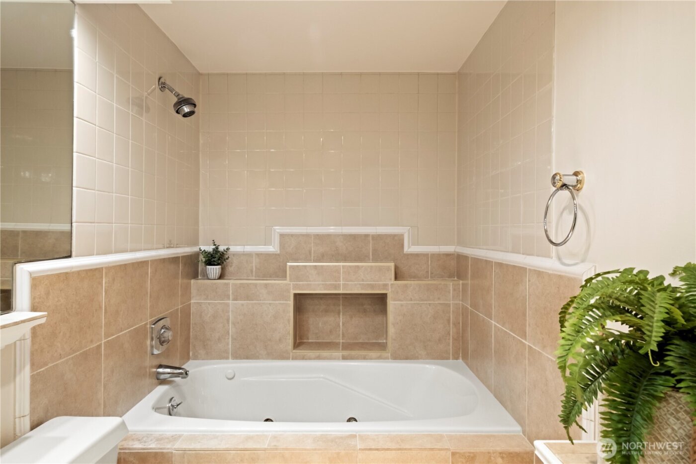 15512 Country Club Drive #B14, Mill Creek, WA 98012