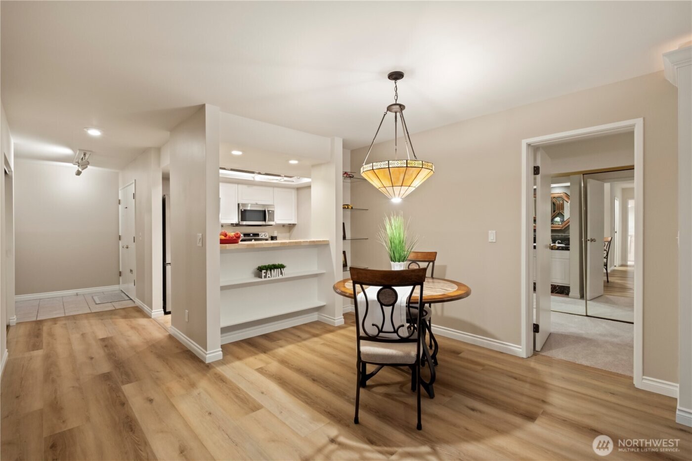 15512 Country Club Drive #B14, Mill Creek, WA 98012