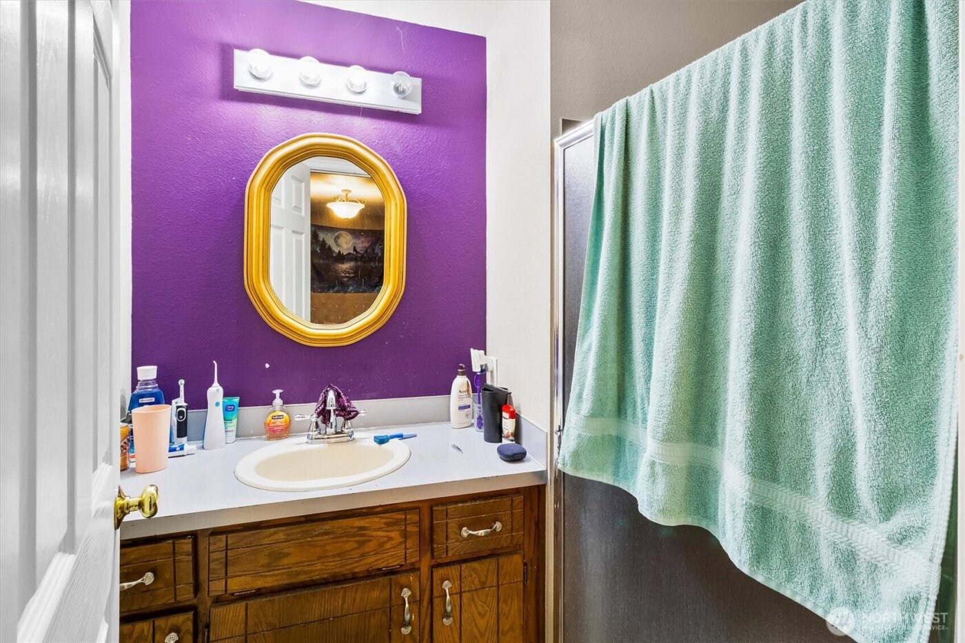 587 NW Fairhaven Drive , Oak Harbor, WA 98277