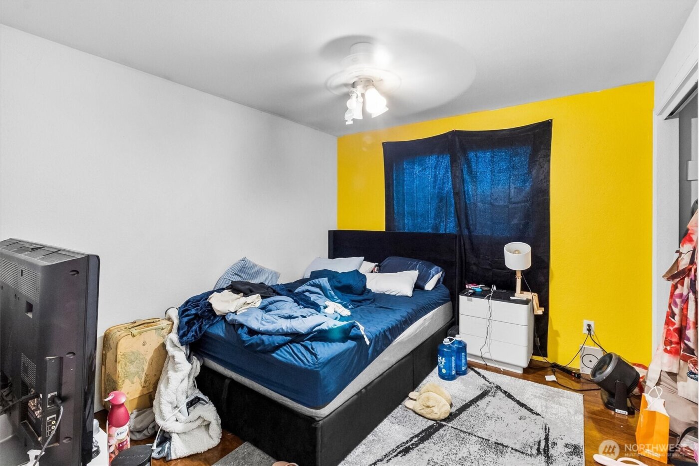 587 NW Fairhaven Drive , Oak Harbor, WA 98277