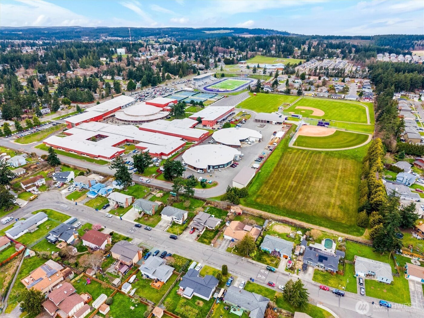 587 NW Fairhaven Drive , Oak Harbor, WA 98277