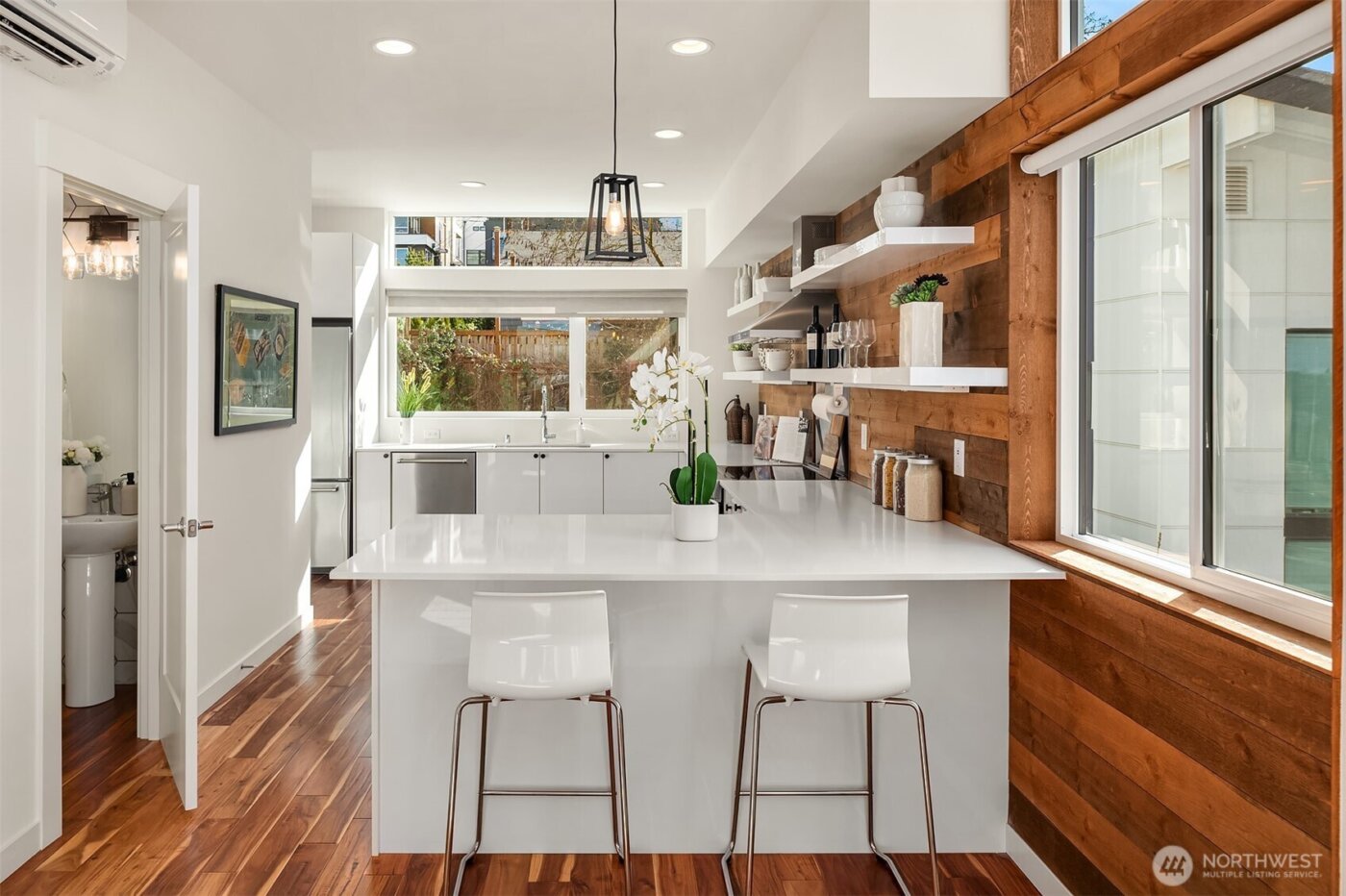 1312 Yakima Avenue S, Seattle, WA 98144-3833