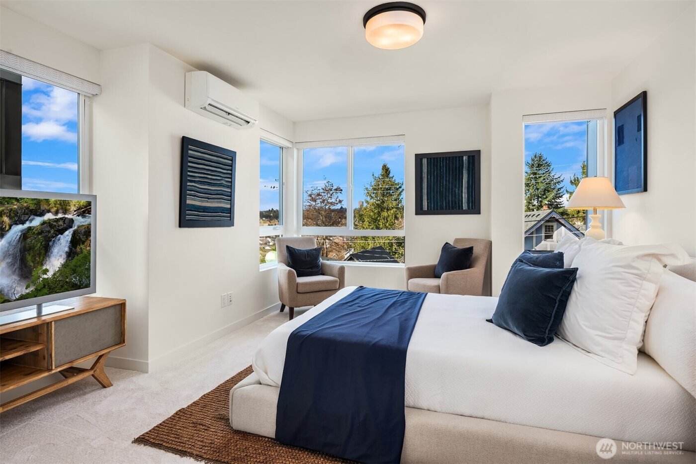 1312 Yakima Avenue S, Seattle, WA 98144-3833