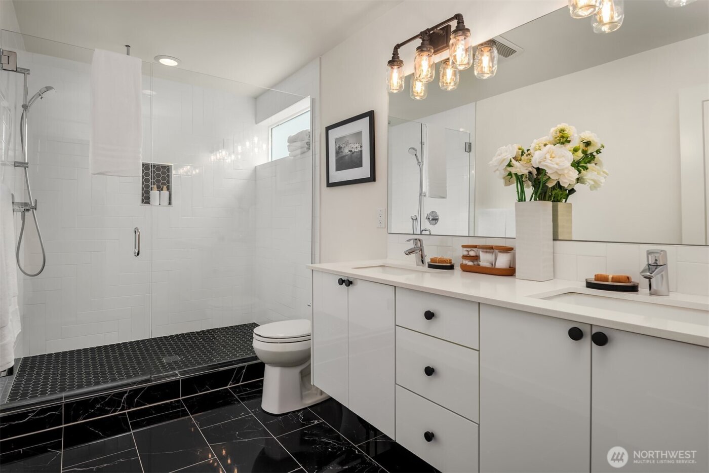 1312 Yakima Avenue S, Seattle, WA 98144-3833